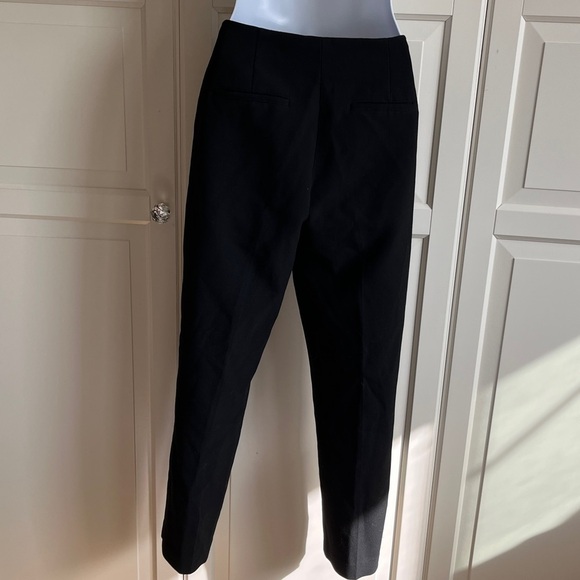Babaton
Markova Pant - (Re)ssential Black Size 6  office wear, minimalist casual - Picture 8 of 13